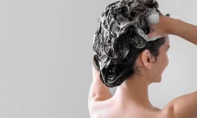Cómo elegir el champú adecuado para tu tipo de cabello