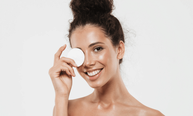 Desmaquillantes Naturales y Cómo Hacerlos en Casa