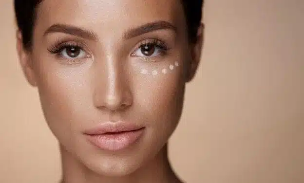 Cuidados Específicos para el Contorno de Ojos
